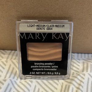 Mary Kay Bronzing Powder
